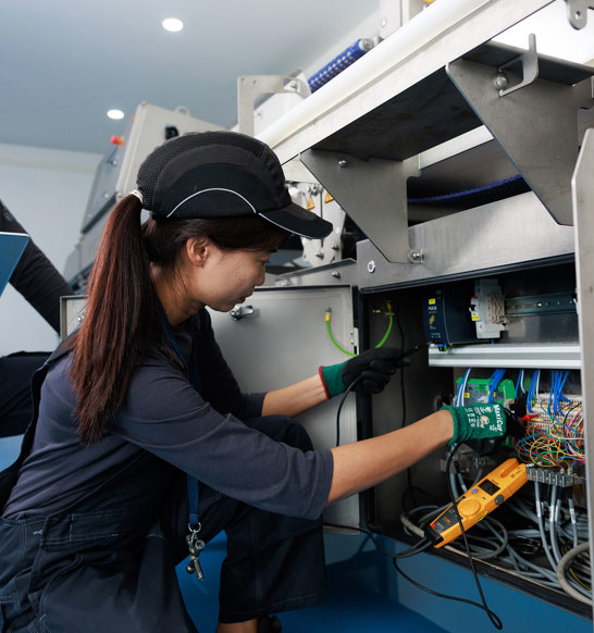 Service General Technicians 4